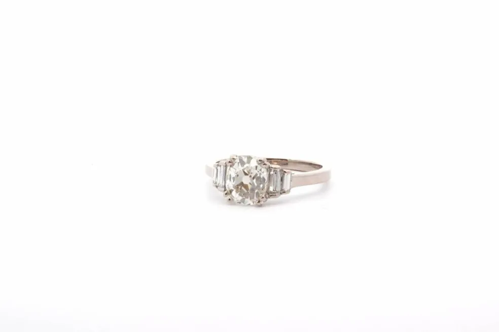 Bague vintage diamant coussin