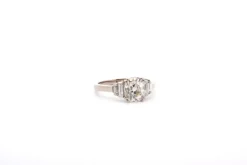 Bague vintage diamant coussin