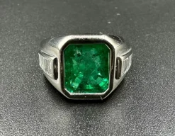 Bague Vintage Emeraude, Diamants, Or Blanc