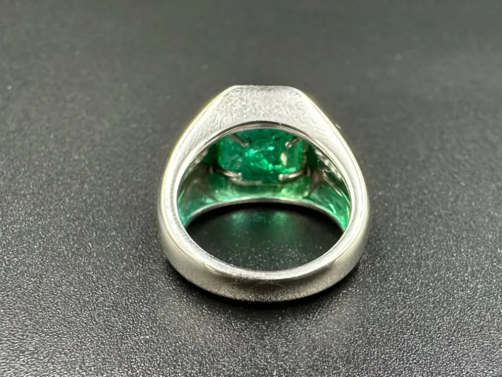 Bague Vintage Emeraude, Diamants, Or Blanc