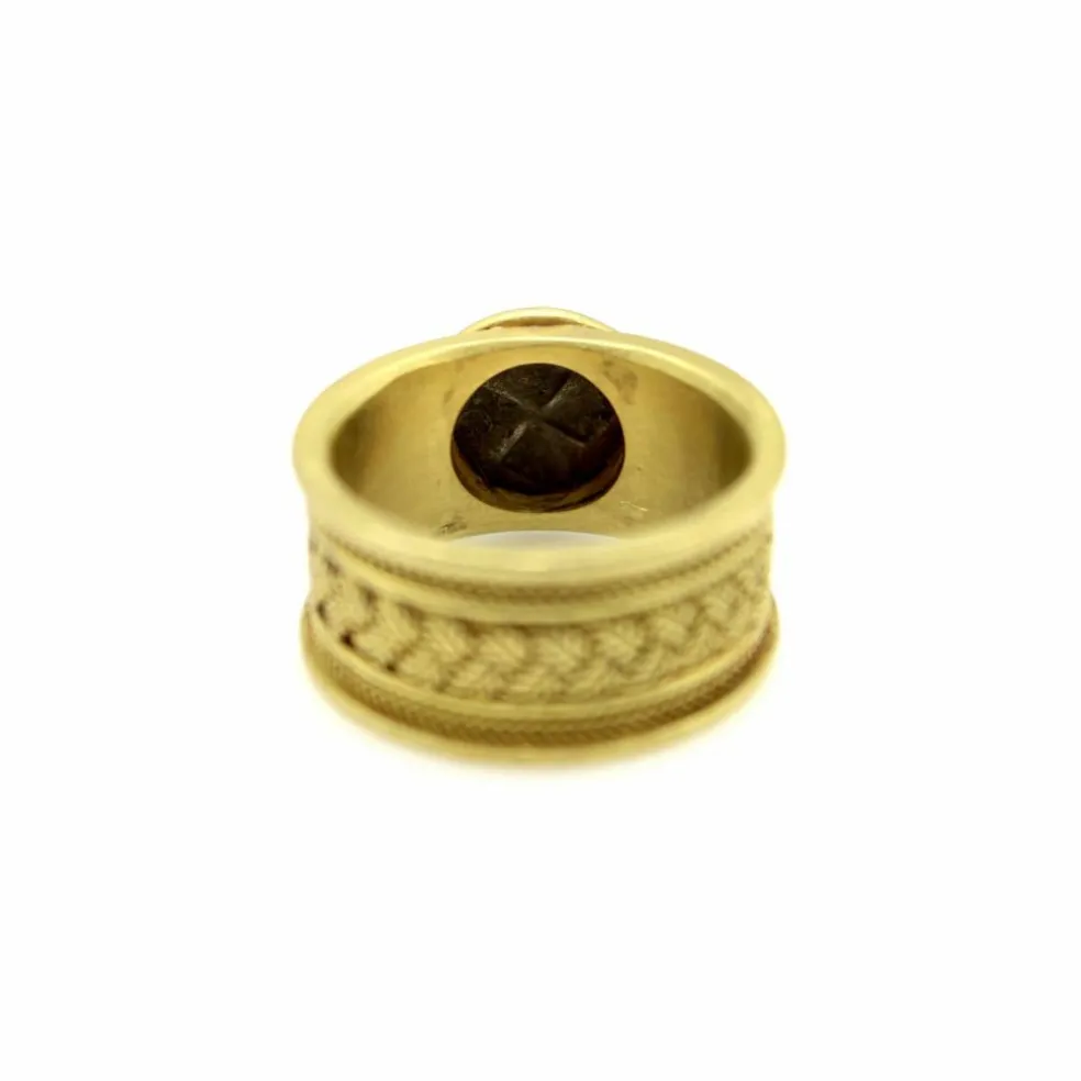 Bague vintage en fil de fer doré 22 carats avec pièce d'aigle en argent antique