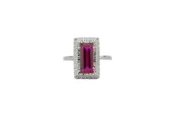 Bague vintage en or blanc avec rubis