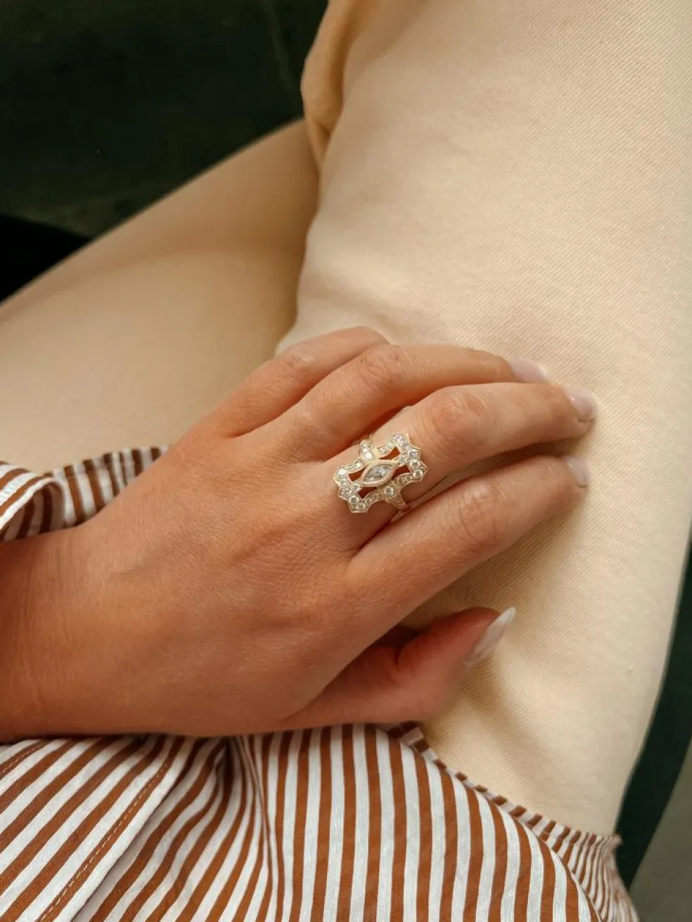 Bague vintage en or jaune et diamants