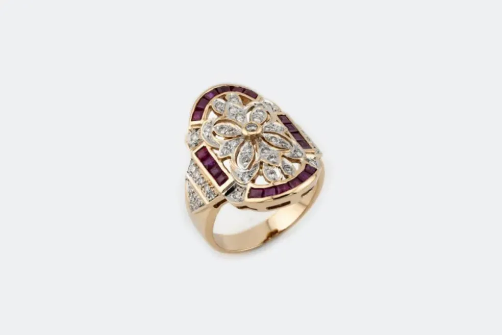 Bague vintage en or jaune avec rubis
