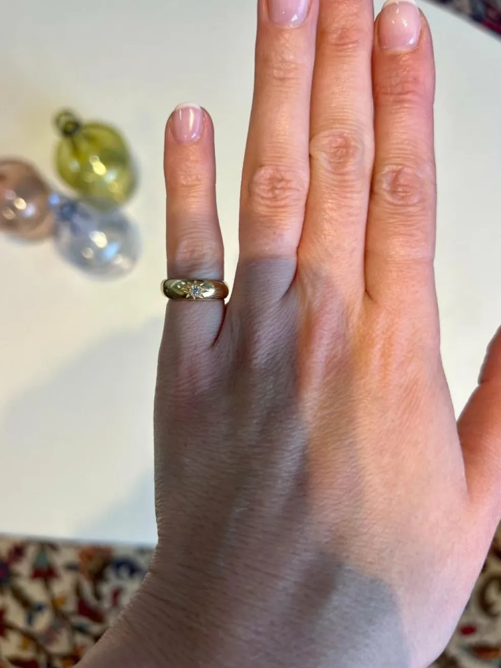 Bague vintage en or jaune pour petit doigt avec diamant