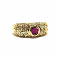 Bague vintage en Or jaune, rubis & diamants