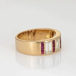 Bague vintage en or jaune avec diamants et rubis 1 carat