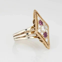 Bague vintage en or jaune avec diamants et rubis des années 80
