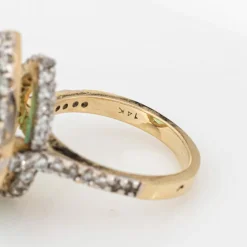 Bague vintage en or jaune 14 carats avec diamants et émeraude de 8,45 ct, taille poire