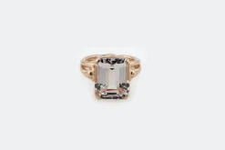 Bague vintage en or rose avec morganite rose pâle