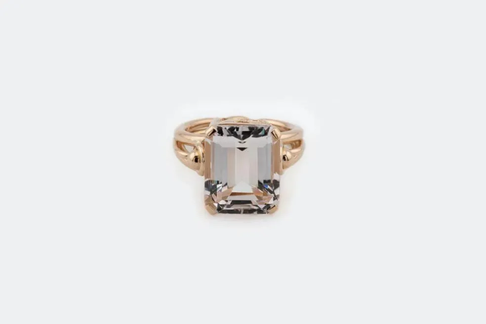 Bague vintage en or rose avec morganite rose pâle