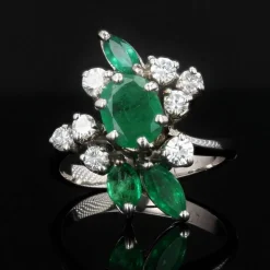 Bague vintage émeraudes et diamants