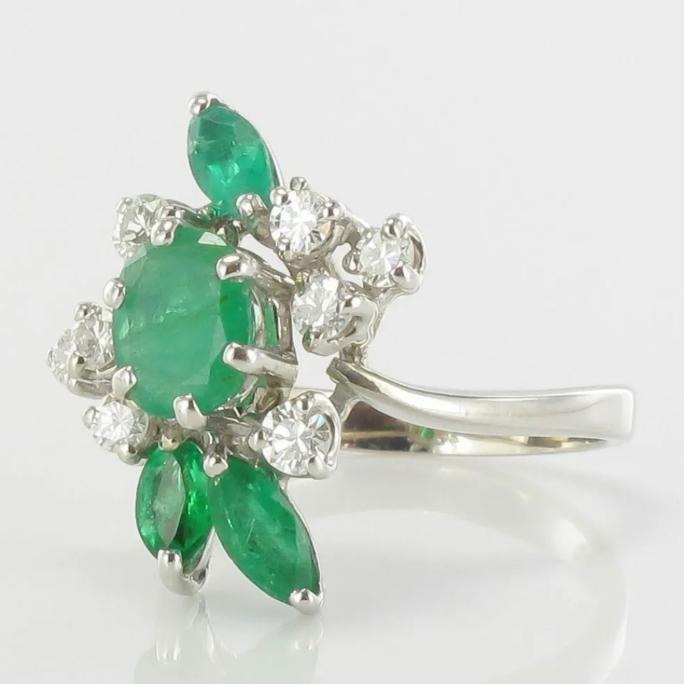Bague vintage émeraudes et diamants