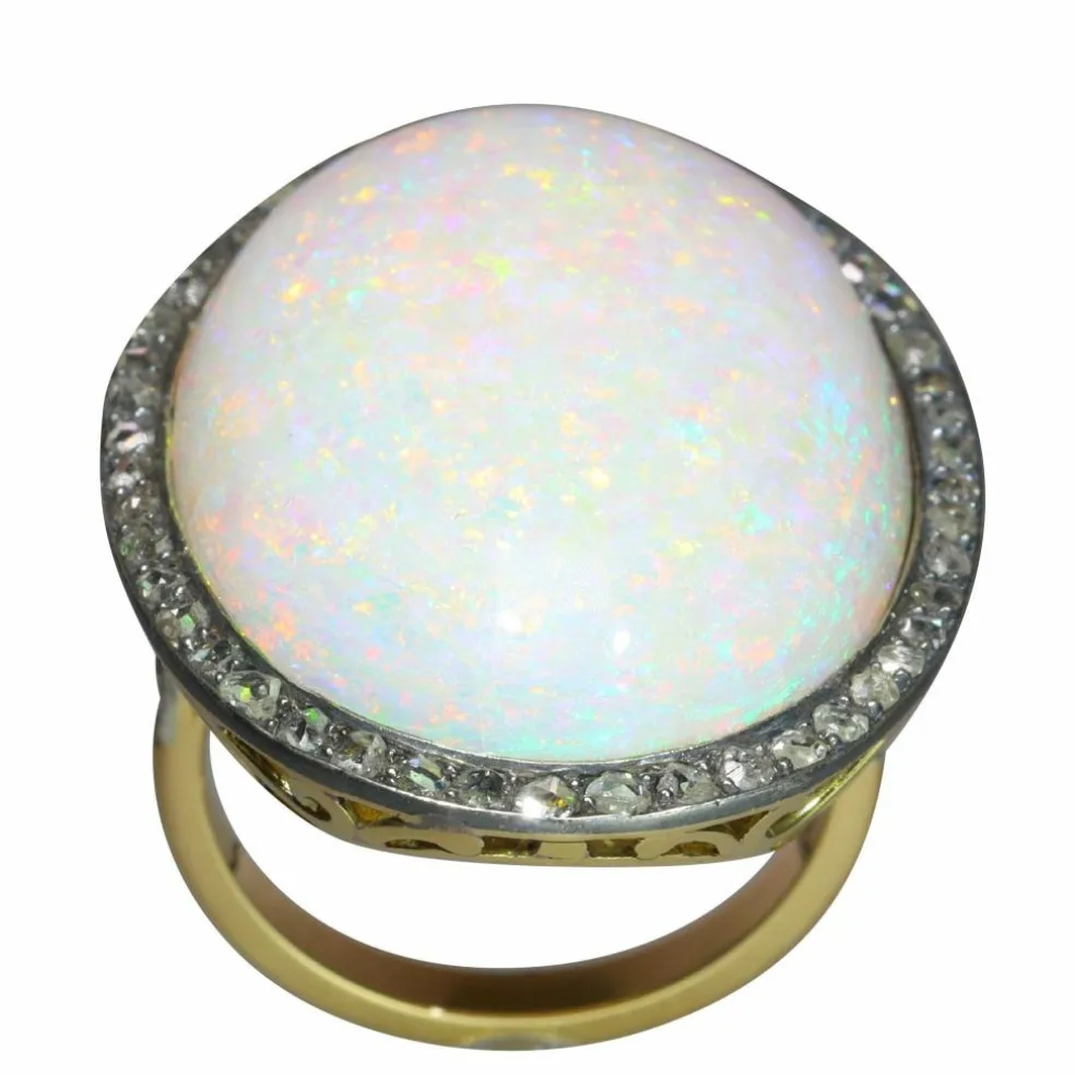 Bague vintage or , opale , diamants