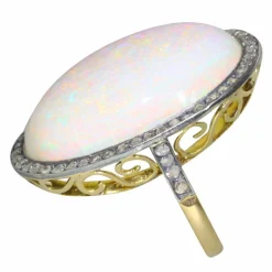 Bague vintage or , opale , diamants