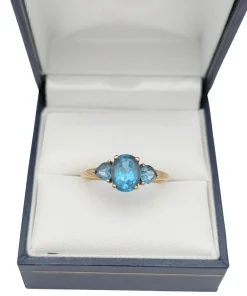 Bague vintage or et topazes bleues