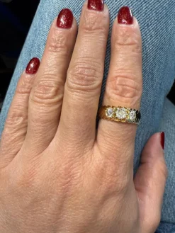Bague Vintage Or jaune et Diamants - 1970