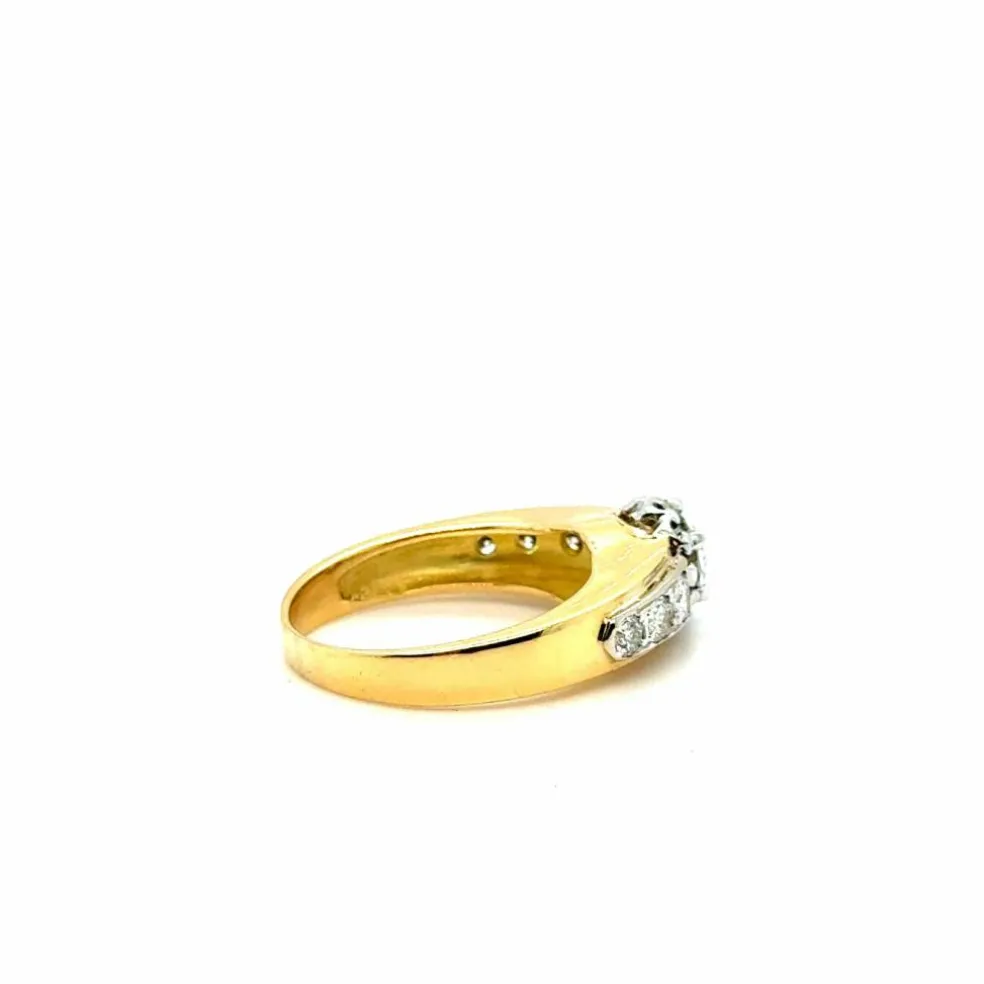 Bague vintage Or jaune et Diamants