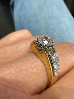 Bague vintage Or jaune et Diamants
