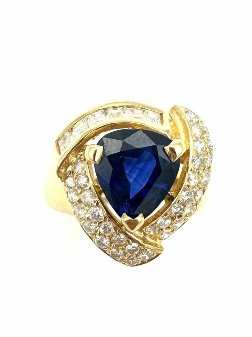 Bague Vintage or jaune 18K, saphir et diamants