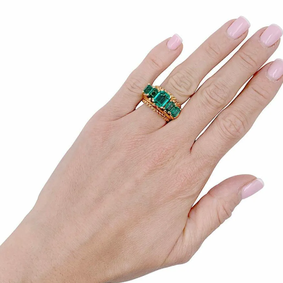 Bague vintage or jaune, émeraudes.