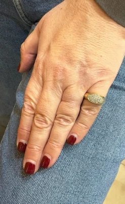Bague vintage or massif 18 carats et diamants