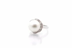 Bague vintage perle des mers du sud et diamants