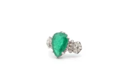 Bague vintage platine émeraude diamants