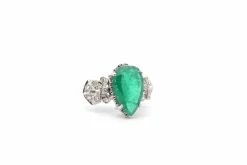 Bague vintage platine émeraude diamants