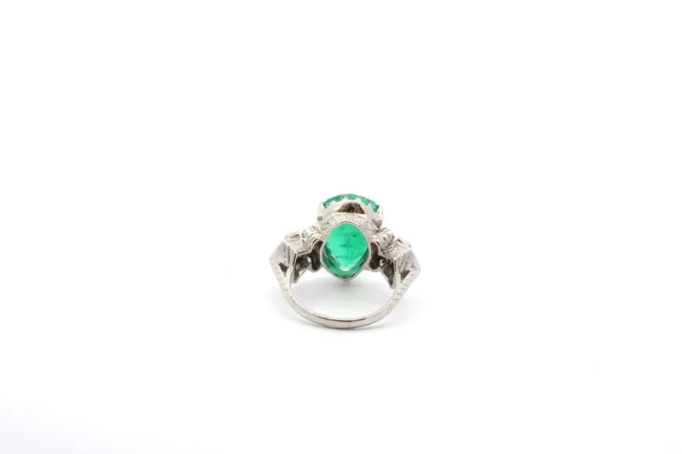 Bague vintage platine émeraude diamants
