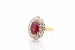 Bague vintage rubis de 2,36cts et diamants