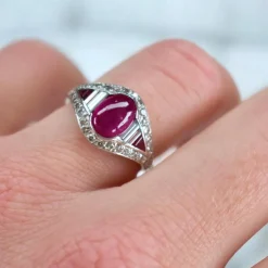 Bague Vintage Rubis et Diamants, Style Art Déco