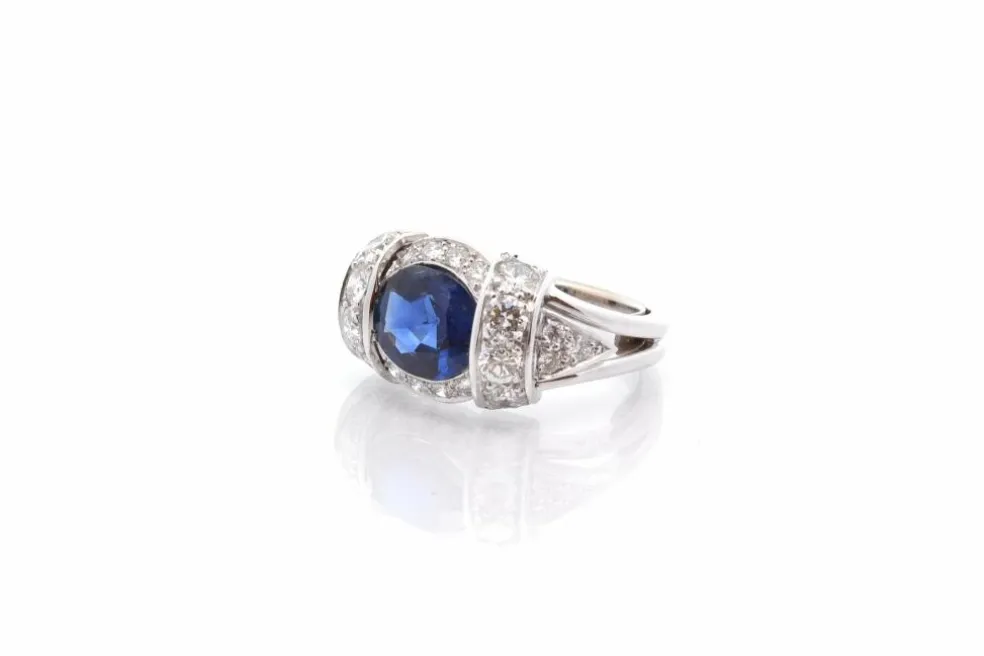 Bague vintage saphir de 2,04cts et diamants