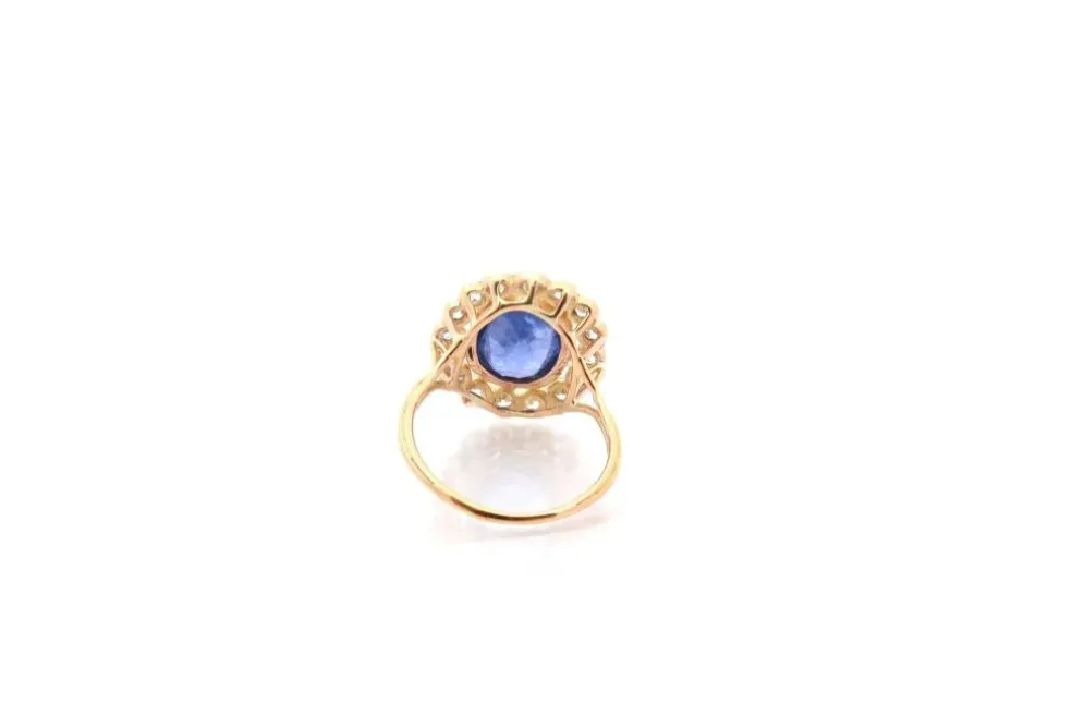Bague vintage saphir de 3,40cts et diamants