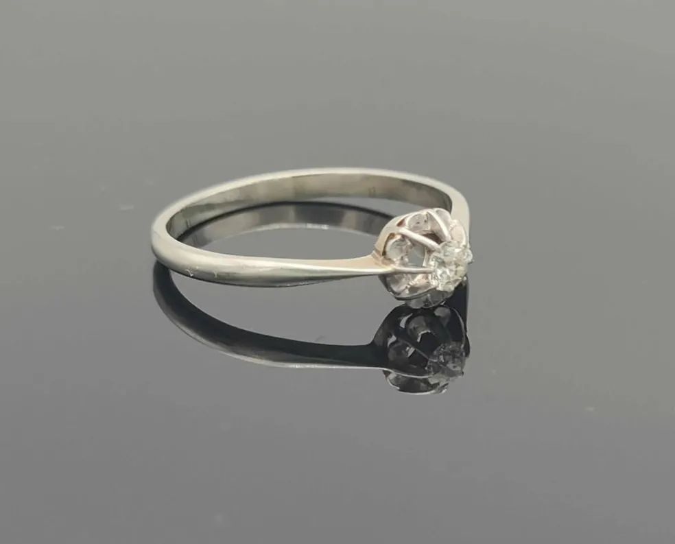 Bague vintage solitaire diamant or gris 18K