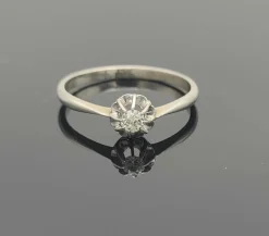 Bague vintage solitaire diamant or gris 18K