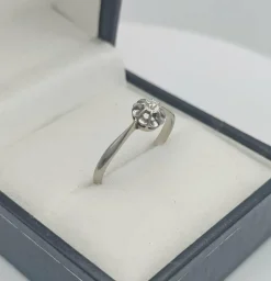 Bague vintage solitaire diamant or gris 18K