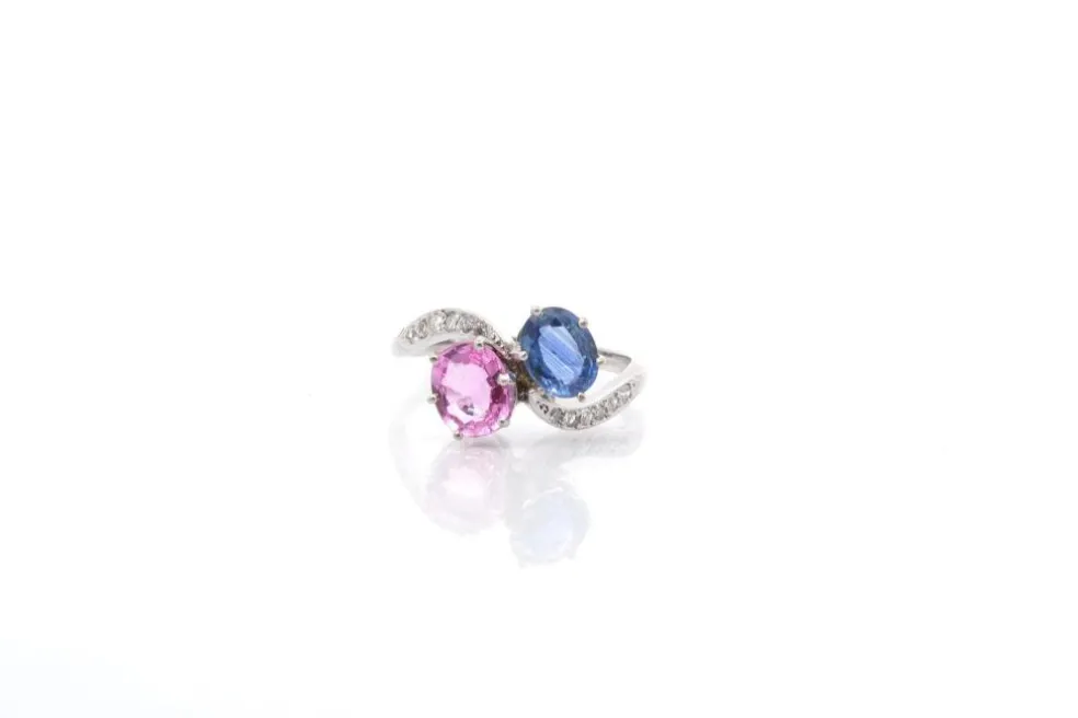 Bague vintage toi et moi saphirs et diamants en platine