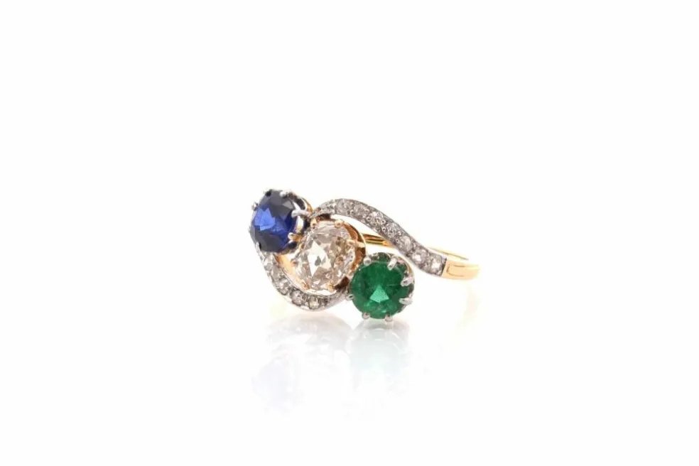 Bague vintage trilogie diamant, saphir et émeraude