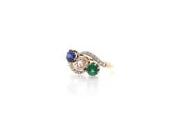 Bague vintage trilogie diamant, saphir et émeraude