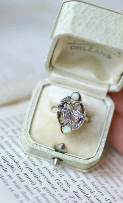 Bague volutes Or jaune Argent Diamants Opales