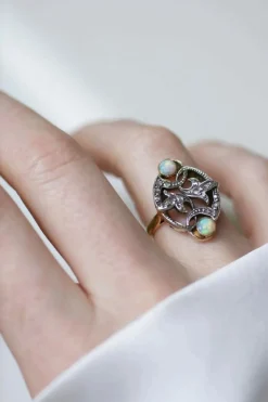 Bague volutes Or jaune Argent Diamants Opales