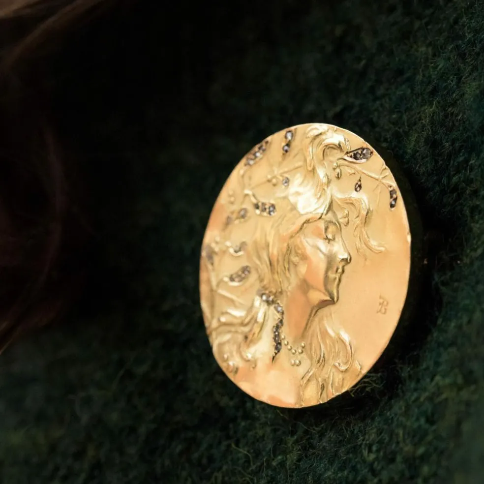 Becker - Broche art nouveau or et diamants taillés en rose