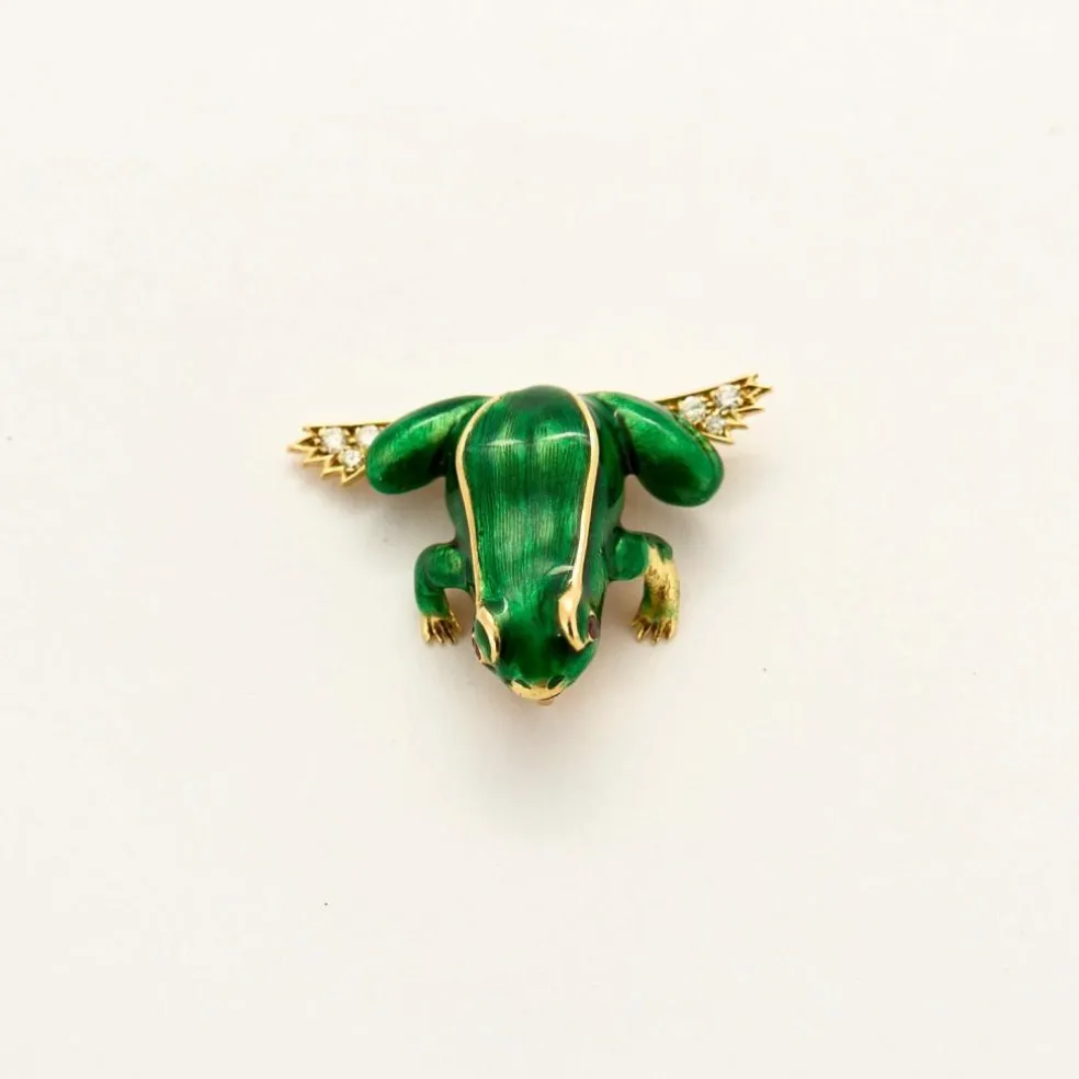 BOUCHERON - Broche Grenouille en or jaune, rubis, diamants, émail