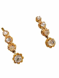 Boucle d’oreilles dormeuses anciennes, en or 18k et diamants