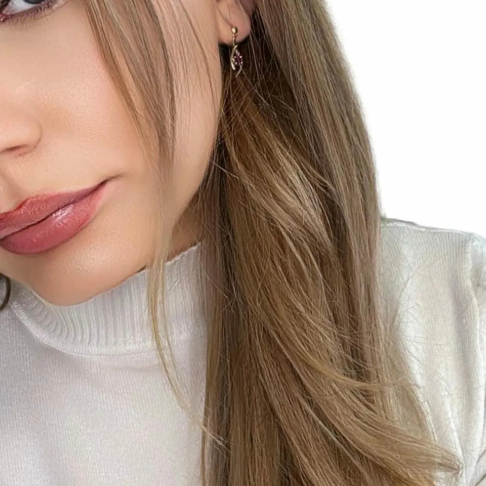 Boucle d'oreilles Or Jaune 18 k & Rubis