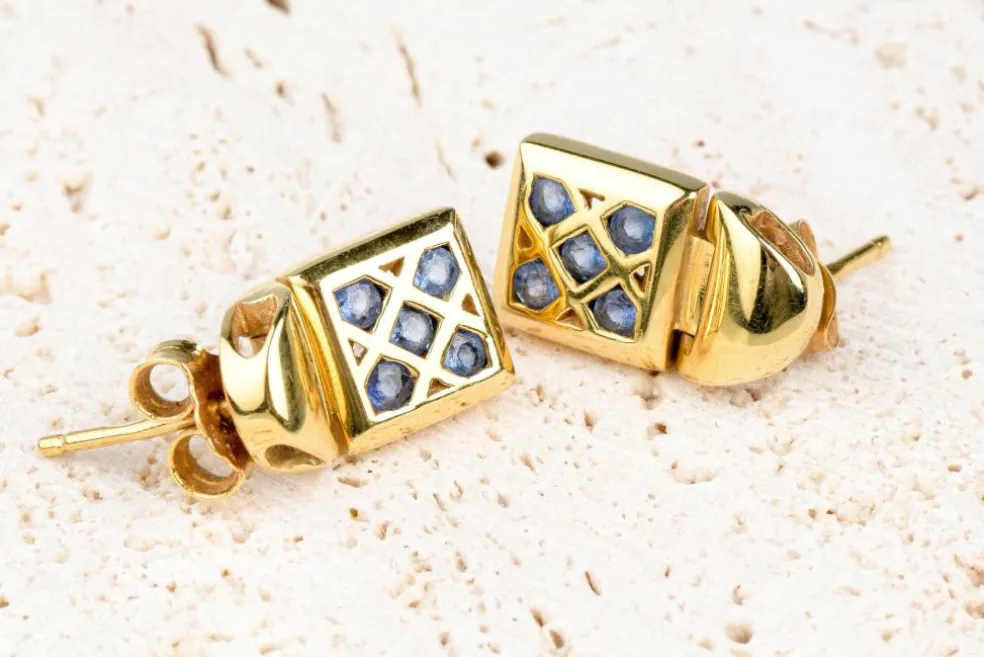 Boucles d'oreilles 18 carats Or jaune 0.20ct Saphir