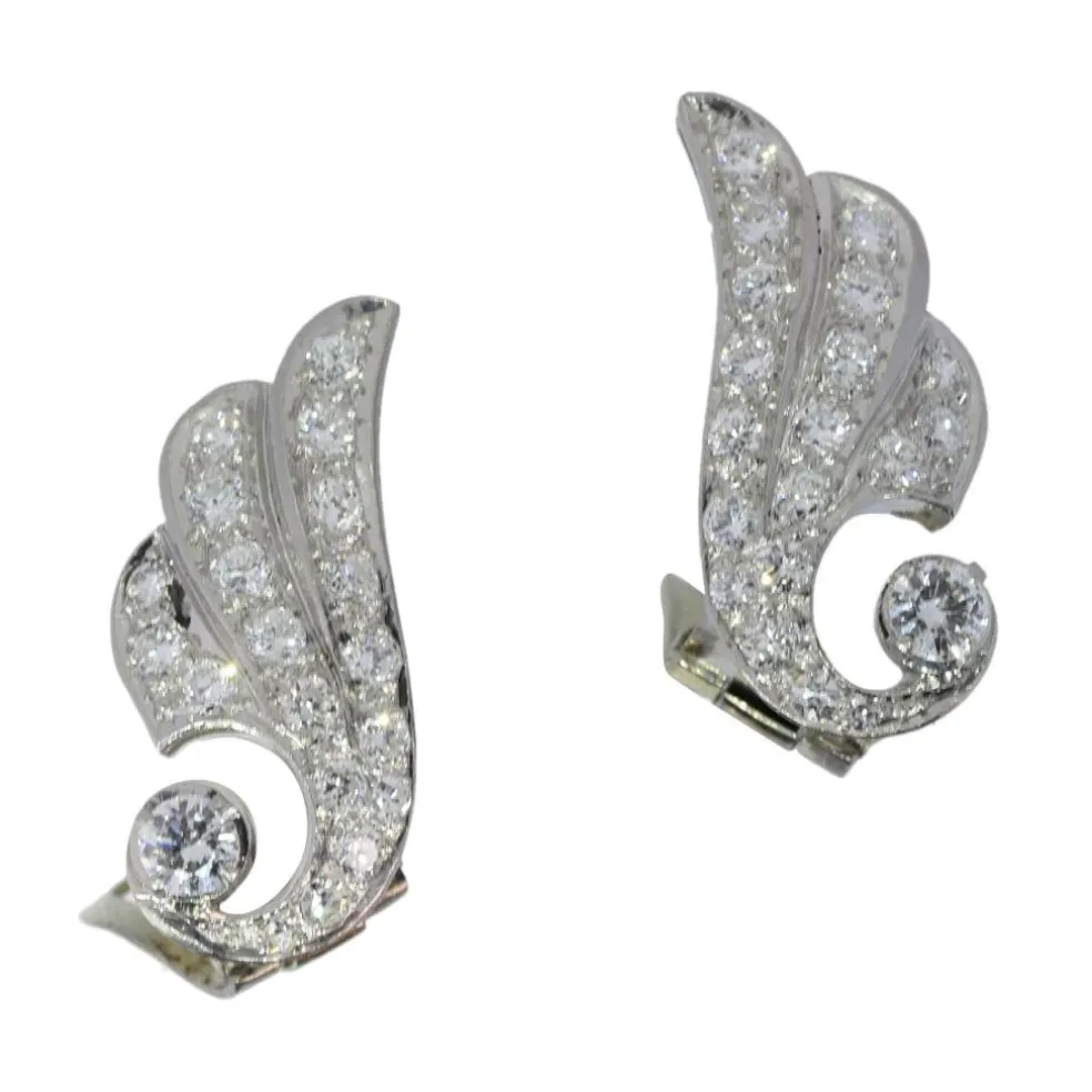 Boucles d'oreilles à clips en diamant en forme d'aile vintage des années 1950