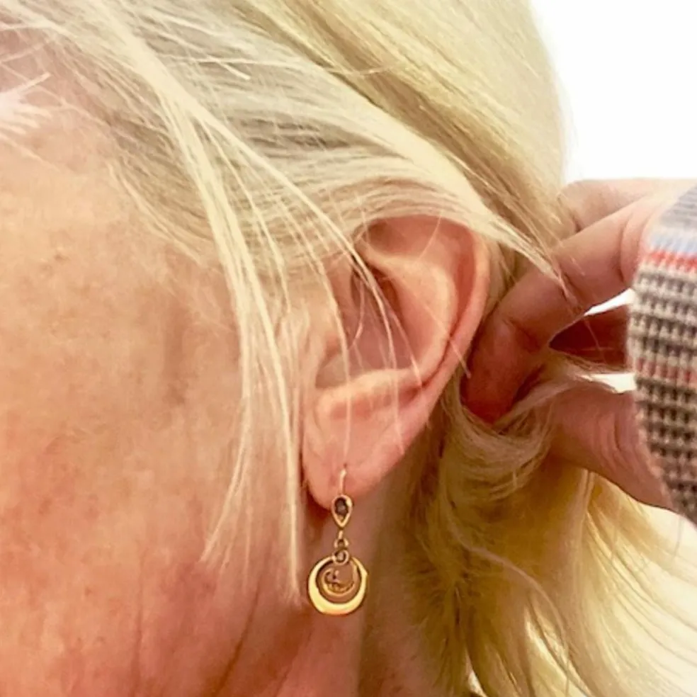 Boucles d'oreilles 1930-1935 en or et diamants