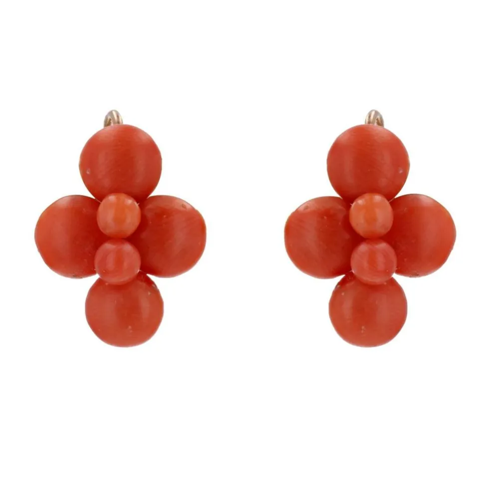 Boucles d'oreilles anciennes perles de corail
